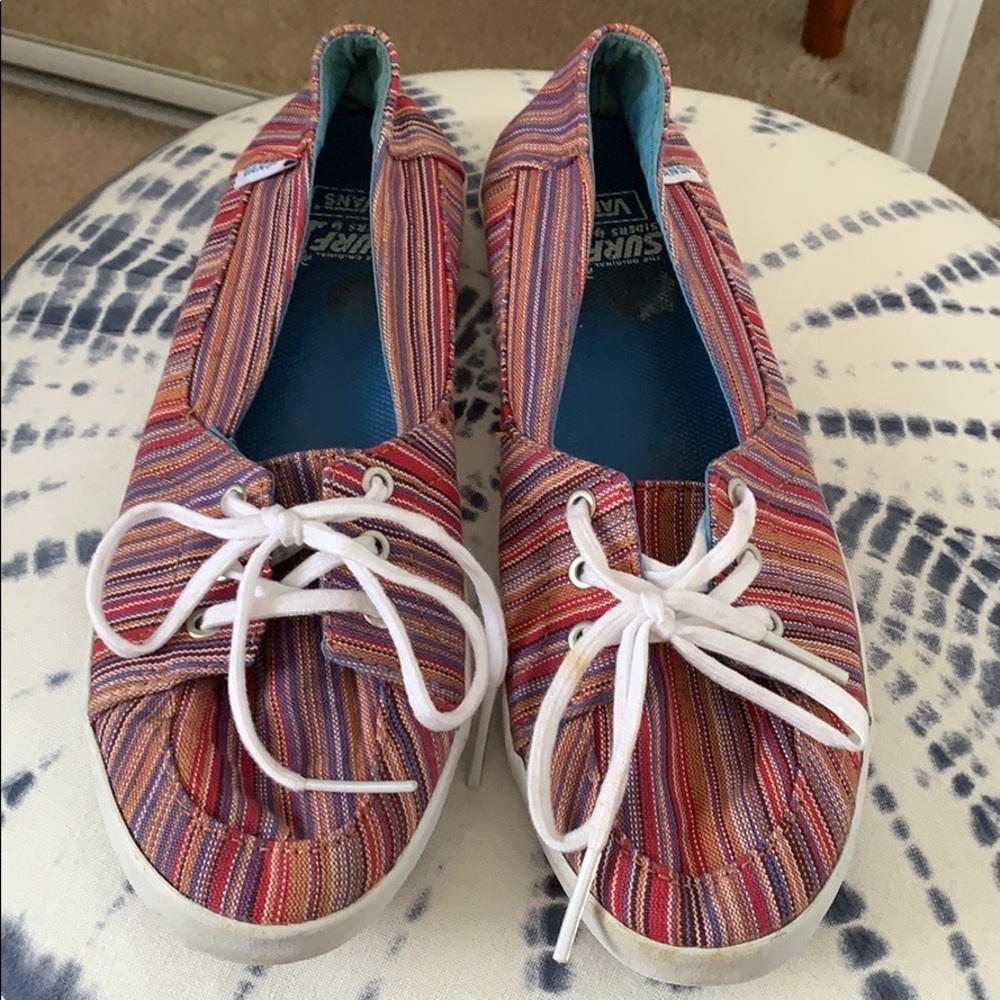 VANS | 8 | Striped Lace-up Surf-side Flat Sneaker